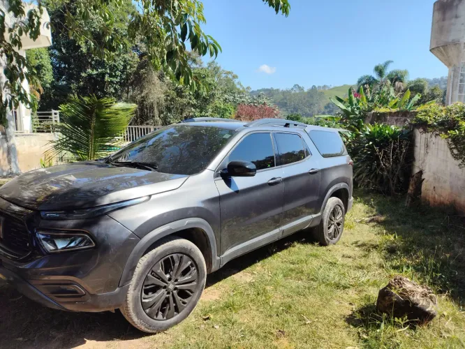 Capota Fiat Toro 