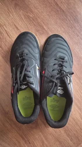 Chuteira Umbro pro 5
