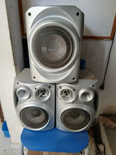 Vendo 3 caixa de som funcionando 150