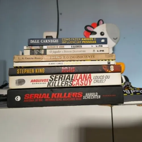Vendo livros usados