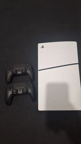 PlayStation5 Slim Digital/ 2 controles/ FC26/NBA2K26/NATUTOstorm4/ GTA5/ WWE 25 ...