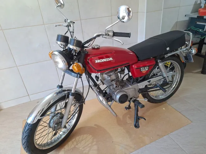 CG 125 BOLINHA 1982