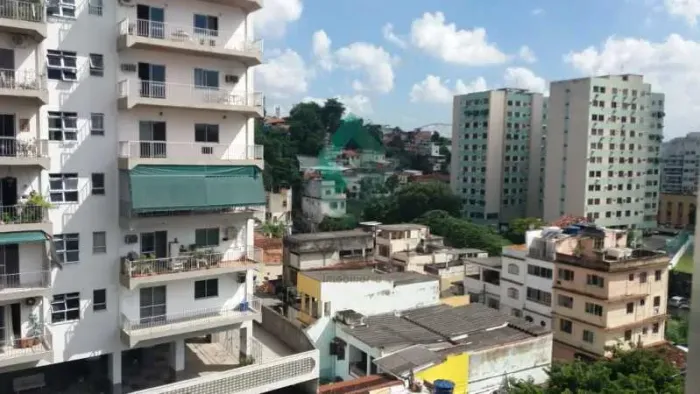 Apartamento Totalmente Reformado com 2 Quartos no Méier! RO01X