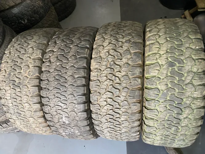 04 pneus 35/12.5 r18 bfgoodrich