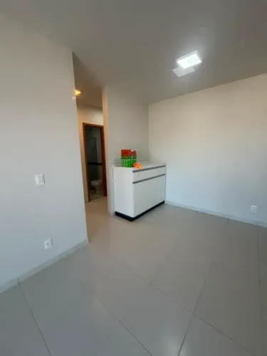 ALUGO APARTAMENTO DE 2 QUARTOS NO VILLE DITÁLIA