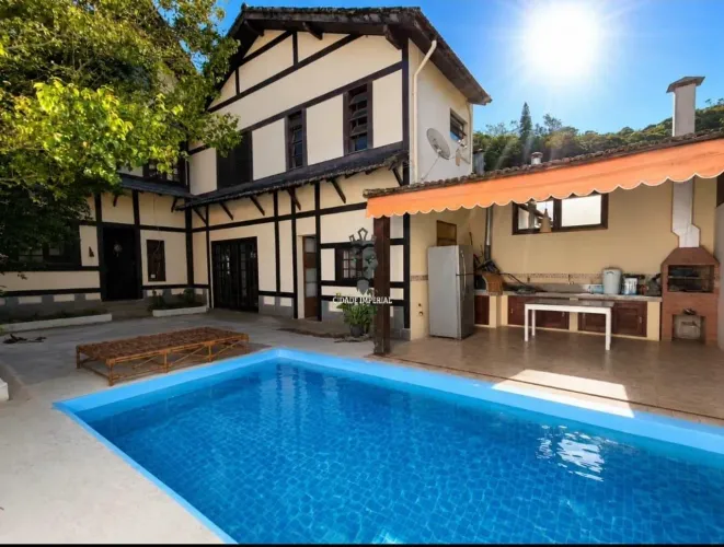 OPORTUNIDADE VENDO CASA DUPLEX NO VALPARAÍSO
