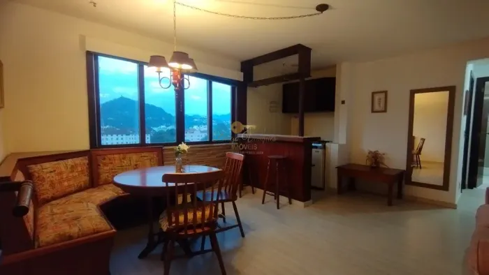 Apartamento para Locação em Teresópolis, Alto, 1 dormitório, 1 banheiro, 1 vaga
