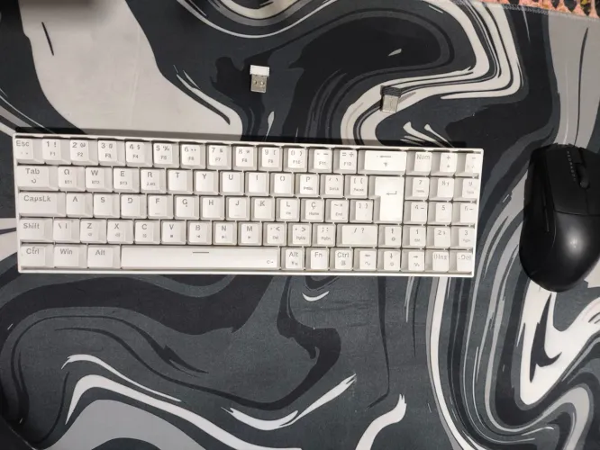 Kit teclado e mouse gamer + MOUSEPAD de brinde