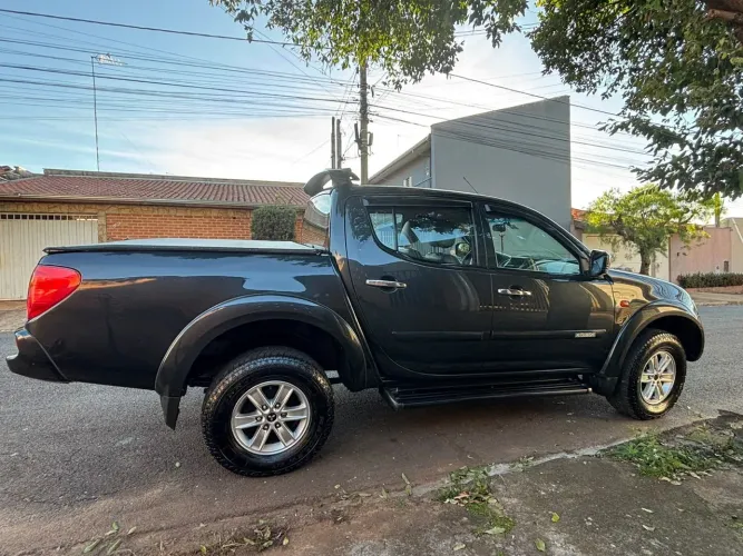 Mitsubishi L200 Triton HPE 3.2 CD TB Int.diesel MEC 2010