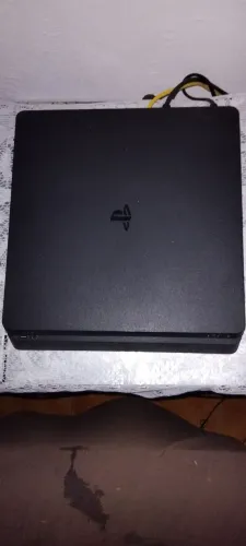 Playstation 4 slim 1TB completo na caixa + 3 controles + 13 jogos mídia física + Headset