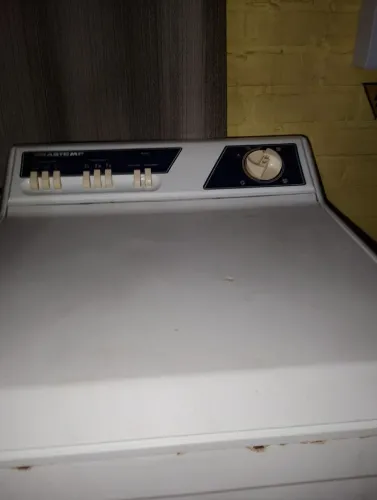 Máquina de lavar roupa Brastemp usado antiga 110, voltagem mais funcionando
