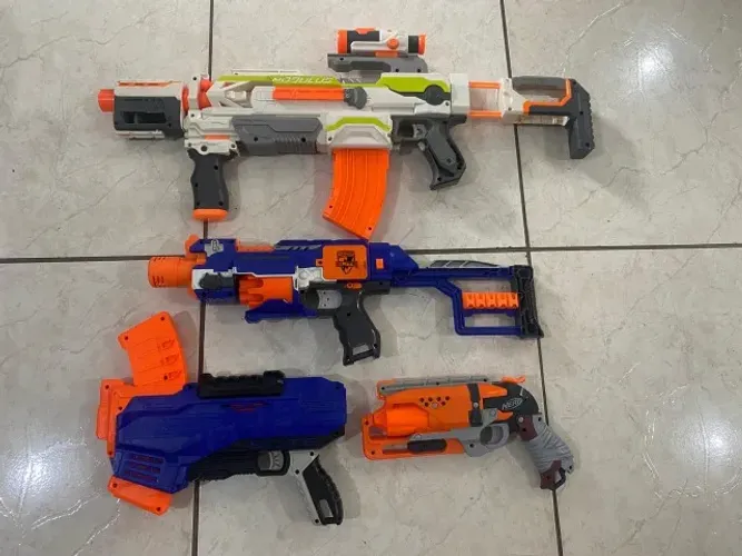 4 armas Nerf