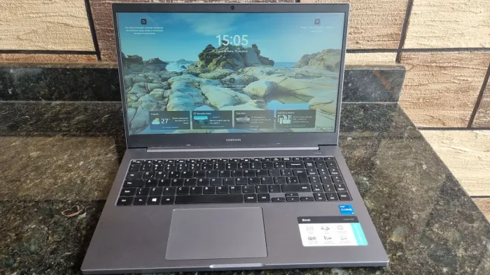 Notebook Samsung i5 11ª geração SSD rápido + bateria ótima?