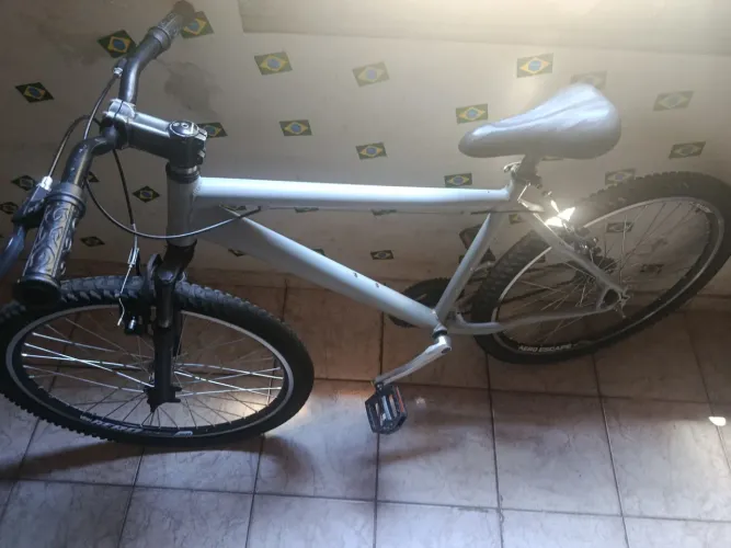 BICICLETA GTI ARO 26