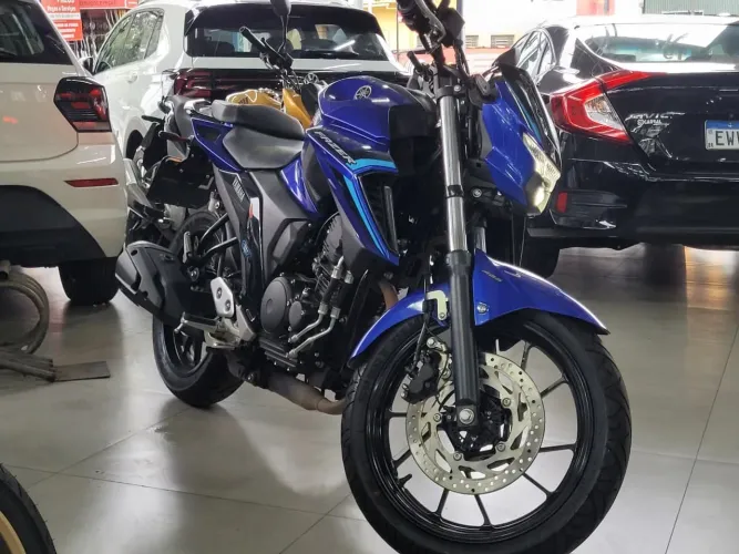 Yamaha FZ25 250 FAZER CONNECTED
