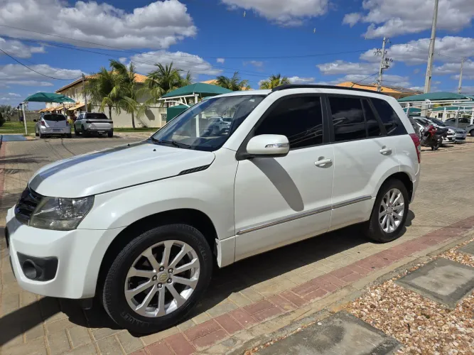 Suzuki Grand Vitara 2.0 16V 4x2/4x4 5P Aut. 2014