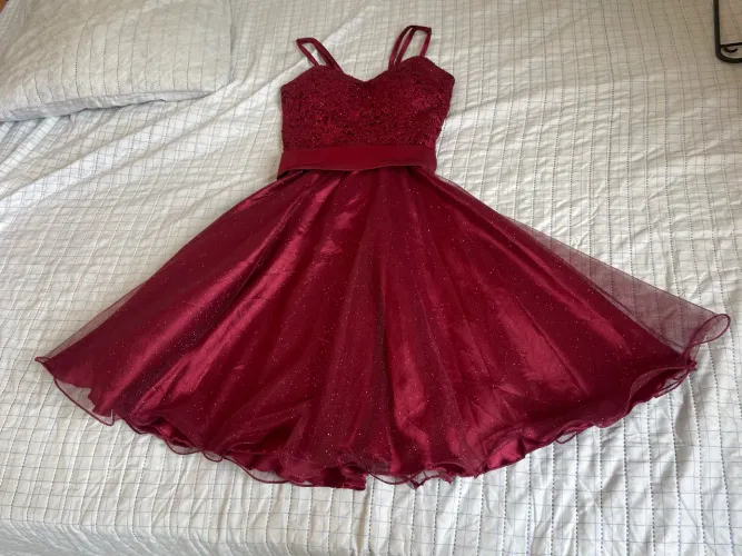 Vendo vestido de festa, usado apenas uma vez!