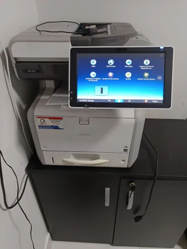 Equipamentos funcionando , necessita manutenção na unidade de cilindro 