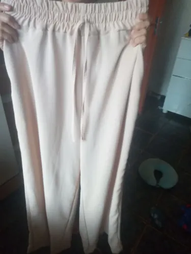 Vendo um pantalona linda não serviu