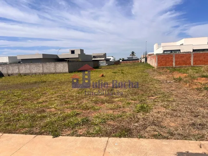 TERRENO RESIDENCIAL em Brasília - DF, SETOR HABITACIONAL TORORÓ JARDIM BOTÂNICO