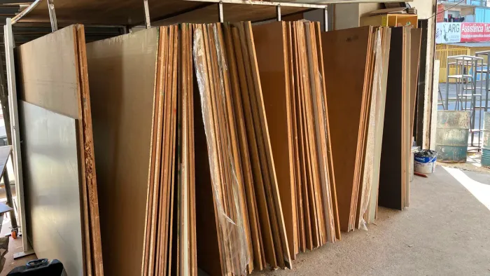 Capas de MDF