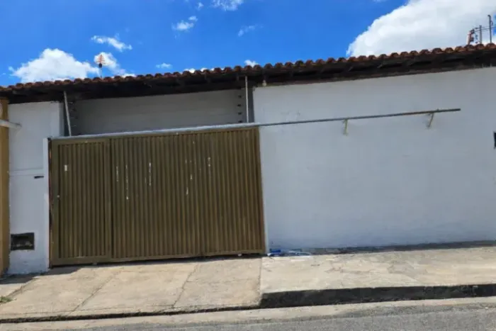 CASA PARA ALUGAR NO BAIRRO MOMCABINHO I