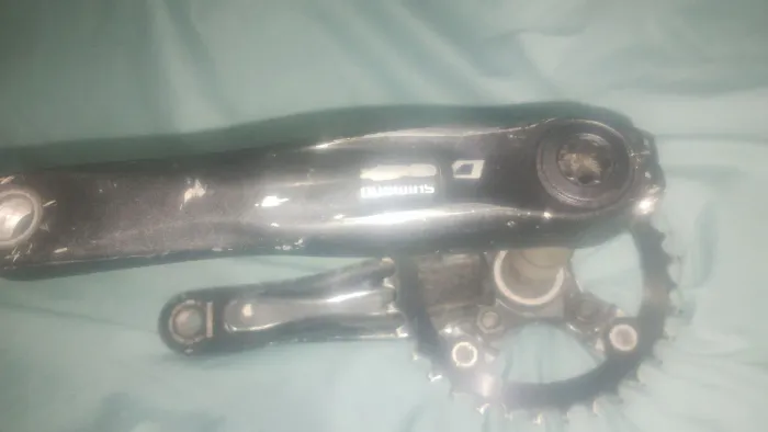 Pedivela Shimano deore. 
