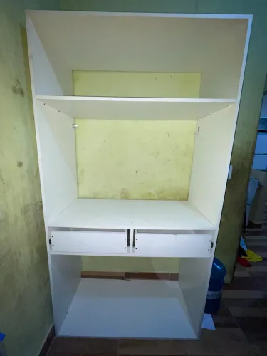     Guarda-roupa branco 100% PDF