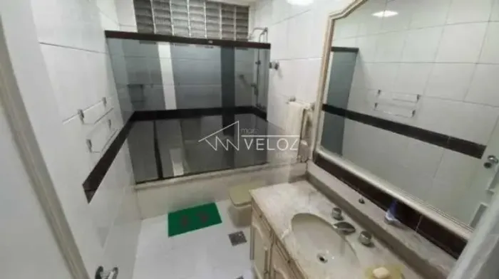 Apartamento : Padrão / Residencial / Catete