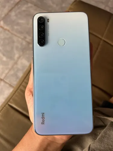 REDMI 8