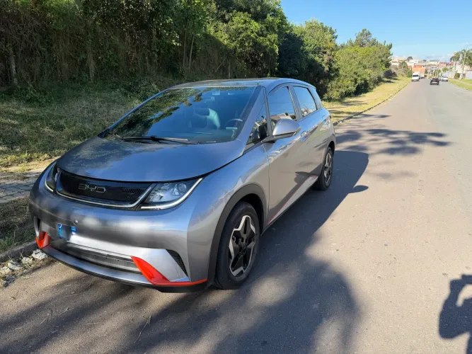 BYD Dolphin EV (Elétrico) 2025