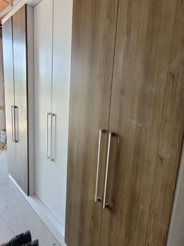 Guarda roupa 6 portas