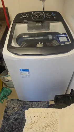 Máquina de lavar roupa Eletrolux