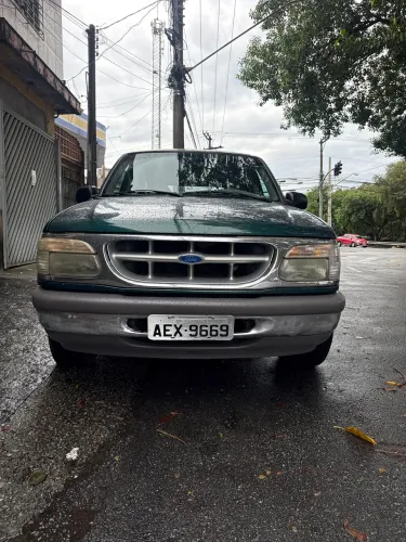 Ford Explorer XLT 4X4 4.0 V6 1995