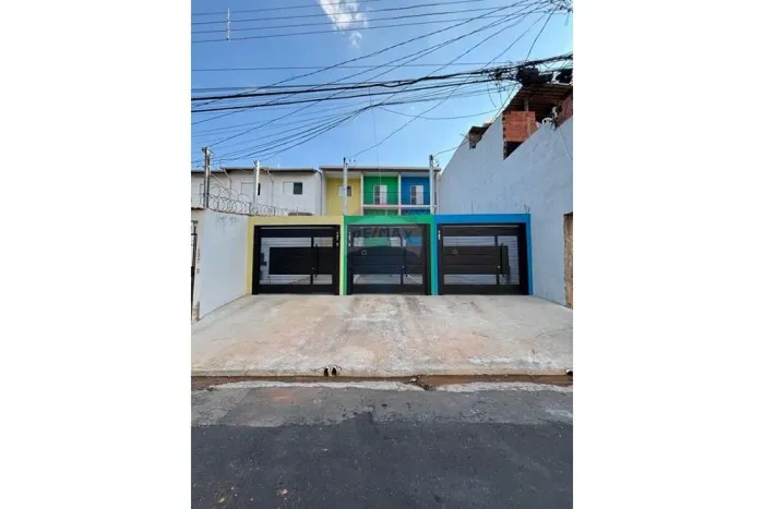 Sobrado à Venda - Condomínio Fechado em Bragança Paulista, SP