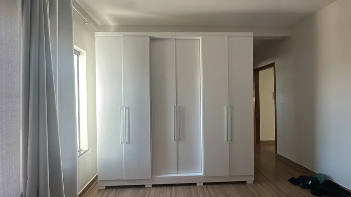 Guarda roupa CASAL - 6 portas semi novo