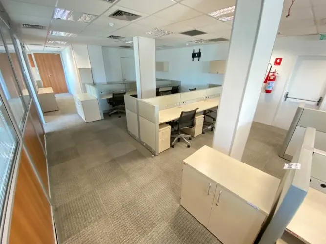ION Intelligent Center -  313m² - Venda Sala  Comercial - MOBILIADA