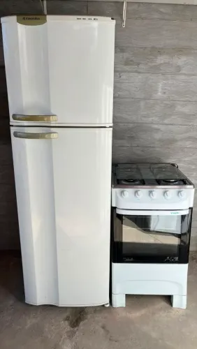 KIT GELADEIRA FROST FREE E FOGÃO 980$ FUNCIONANDO PERFEITAMENTE FAÇO ENTREGA