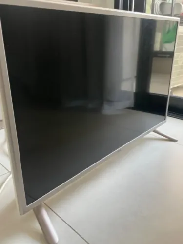 Televisão LG smart tv branca 32 polegadas