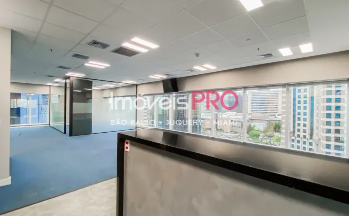 Laje corporativa de 331 m² para locação no Bacaetava Plaza ? Corporate Class A