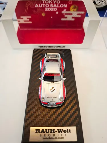 Miniatura Porsche RWB Martini Racing 1:64-TOP!!!