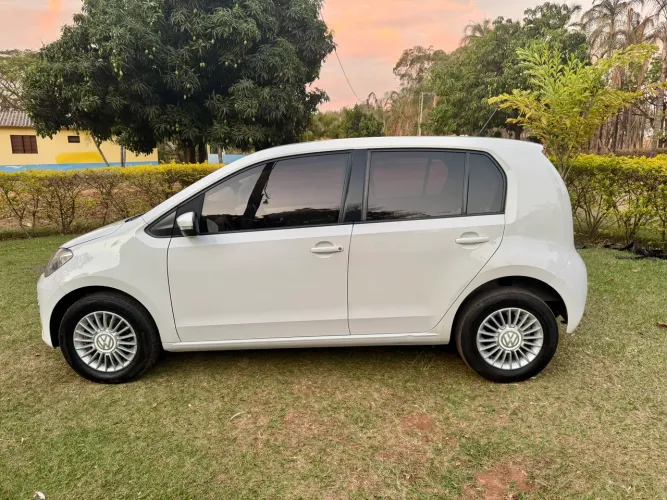 Volkswagen Up! Move 1.0 Total Flex 12V 5P 2015
