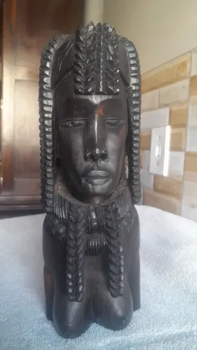 Antiga escultura africana de madeira ébano