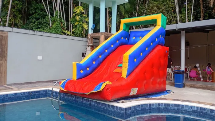 Aluguel de brinquedos pra festas e eventos