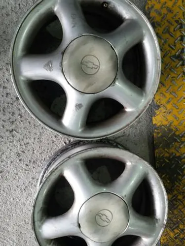 Roda aro 14 GM Kadett Gl Prata estrela corsa 4X100 jogo usado