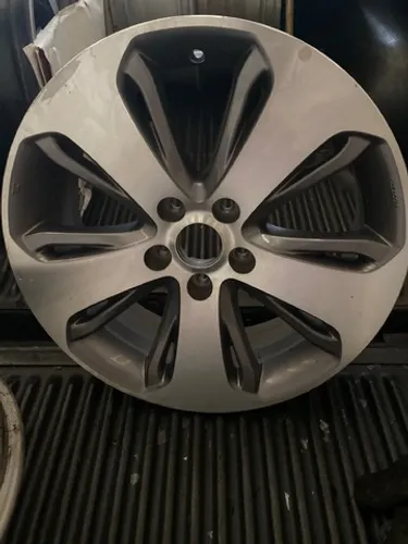 Roda Hyundai Santa Fé aro 18 original unidade valor mínimo 