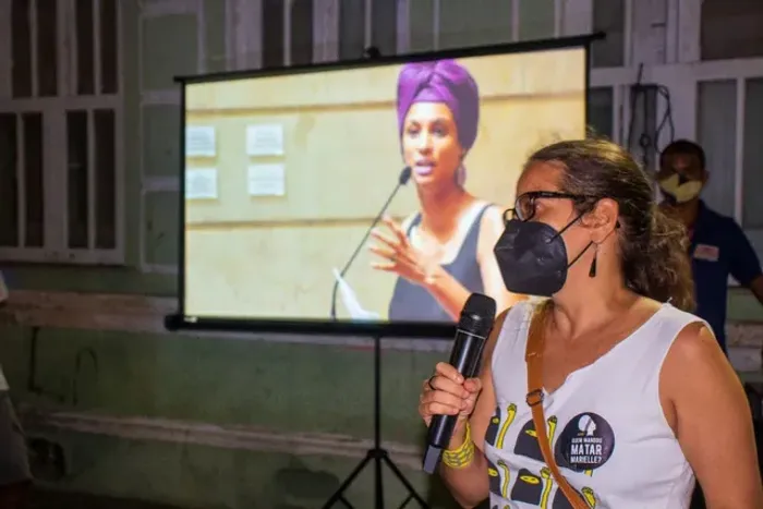 Aluguel de Telão - Data Show e Tela para eventos - Projetor para Olimpíadas 2024