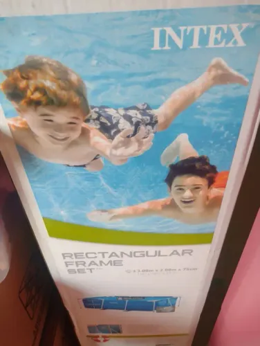 Piscina de 2 × 3 metros retangular
