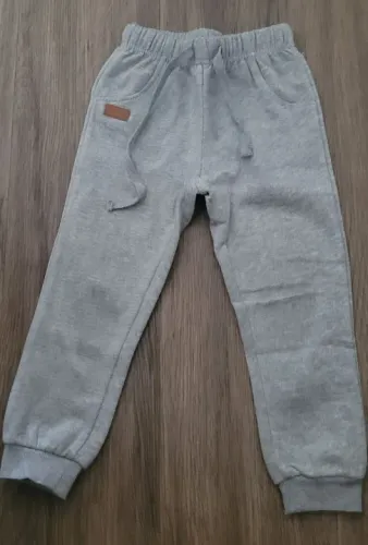 Calça de moletom infantil