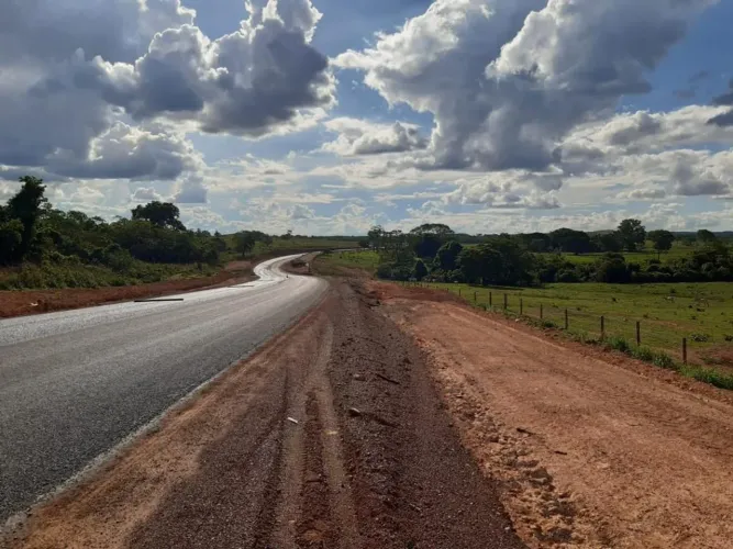 Fazenda 6.400 hect em planalto da serra MT. 3.500 hect abertos 100 milhões